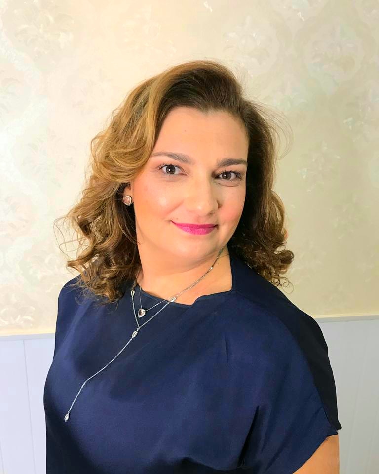 Adriana Galvão Moura Abílio